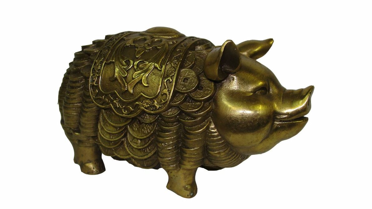 charms for good fortune and prosperity - pigs