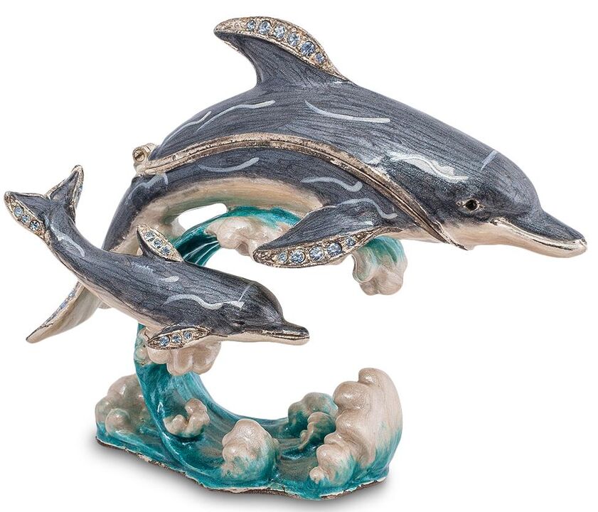 dolphin statue to attract luck